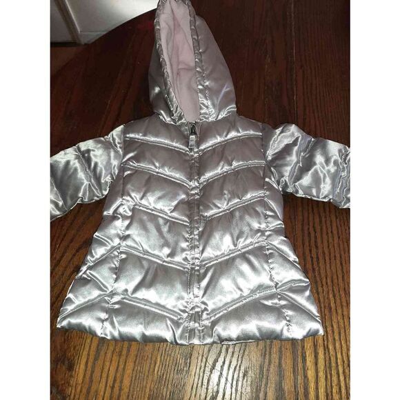 Girls 24 Month Healthtex Silver Metallic Hoodes Puffer Coat Jacket - Picture 2 of 4